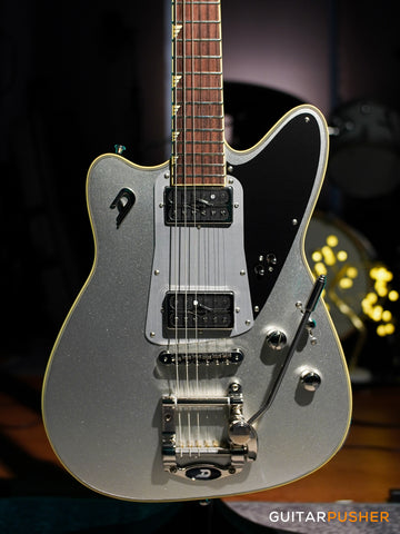 Duesenberg Guitars Falken Tremolo Electric Guitar (Black) w/ Padded Gig Bag