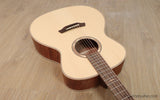 Baton Rouge AR61S/A Grand Auditorium Canadian Spruce (no cutaway/no pickup) with Gigbag - GuitarPusher