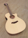 Baton Rouge AR65S/ACE Grand Auditorium European Spruce with Gigbag - GuitarPusher