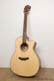 Baton Rouge AR65S/ACE Grand Auditorium European Spruce with Gigbag - GuitarPusher